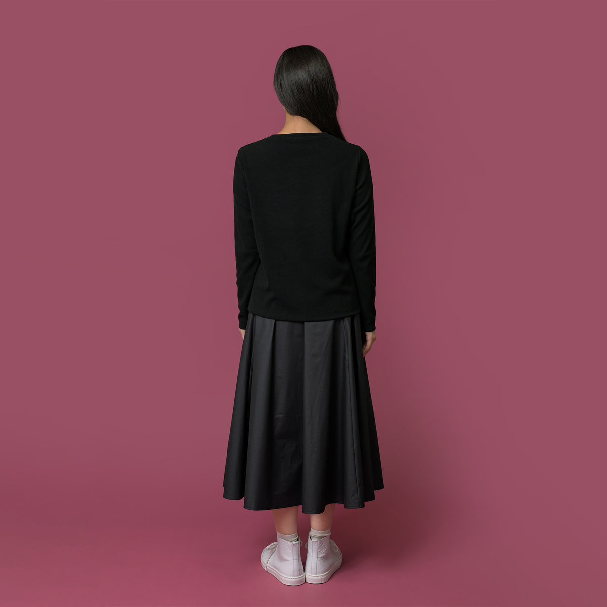 157070